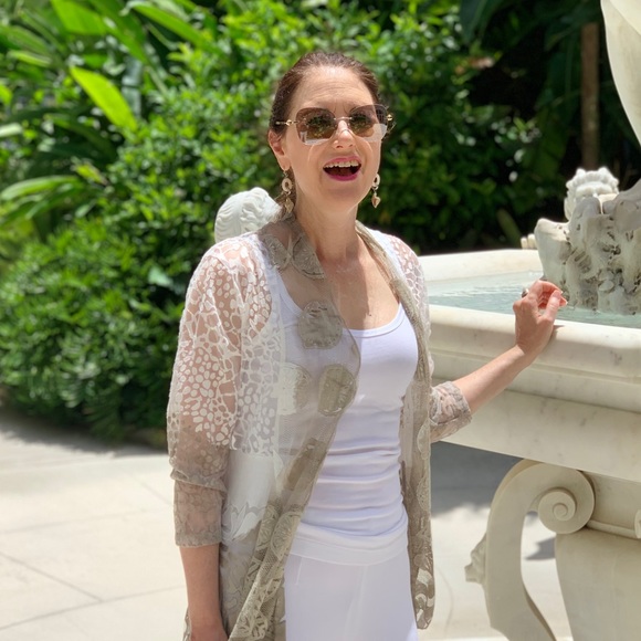 Meet your Posher, Lynda - Picture 1 of 1